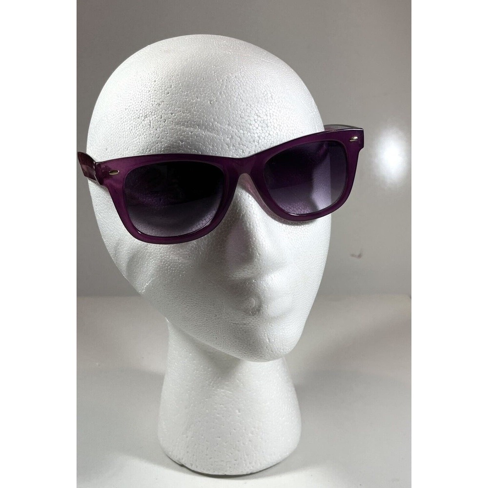 Betsey Johnson Violet Purple Sunglasses With Red Heart Emblem BJ214 Cat Eye